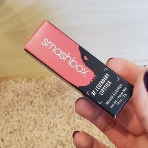 Smashbox Totes Matte be legendary lipstick